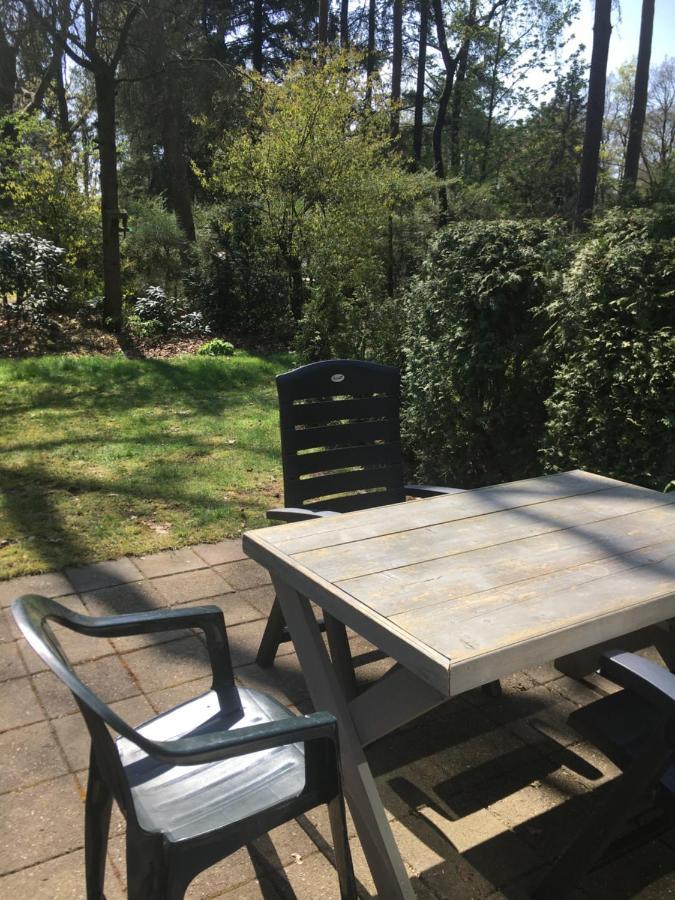 Geschakelde Bungalow Op De Veluwe "De Eekhoorn" 欧特罗 外观 照片
